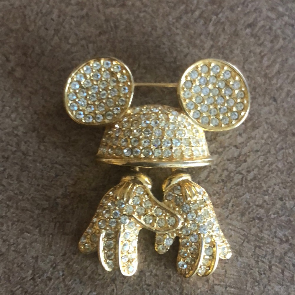 Disney Mickey 🐭 brooch pin